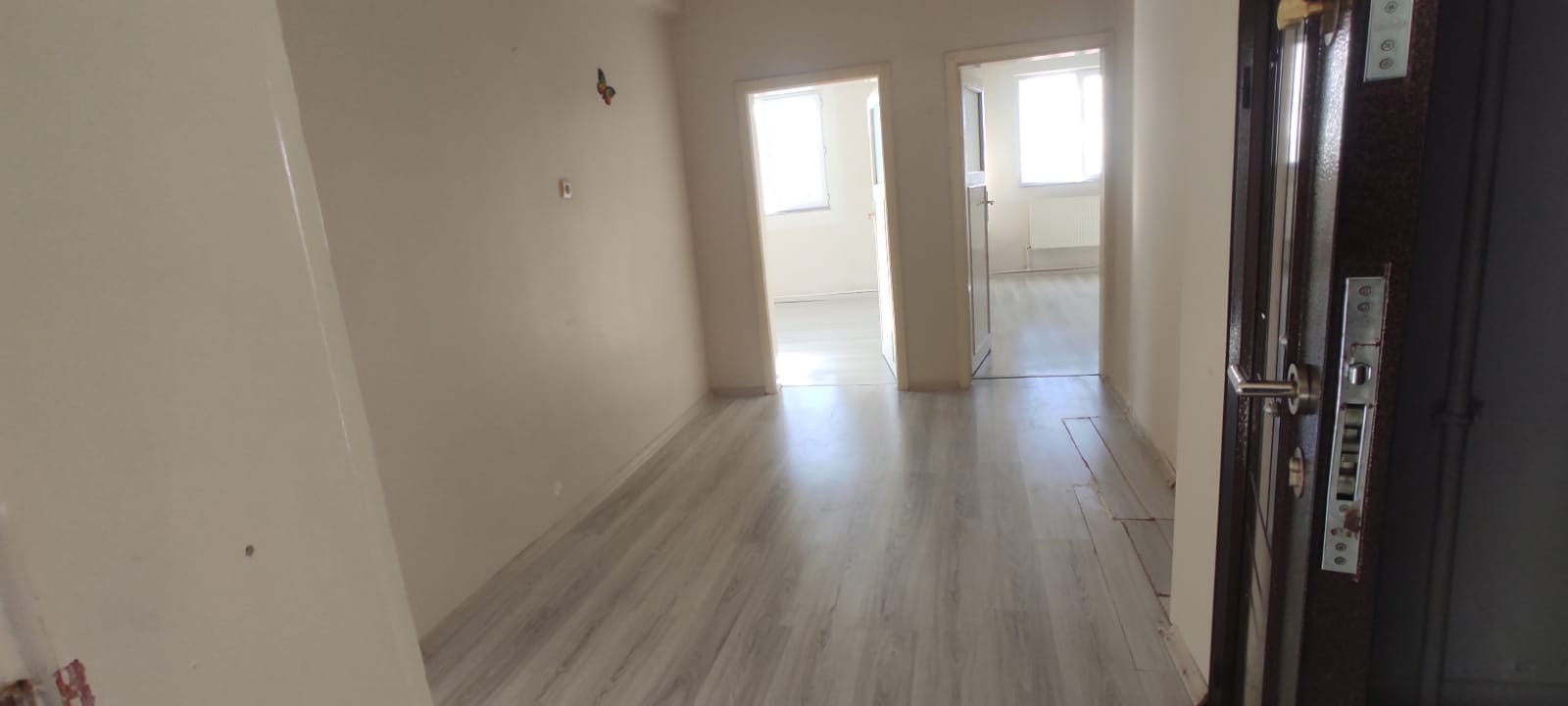 ABDURRAHMNAGAZİ'DE SATILIK DAİRE